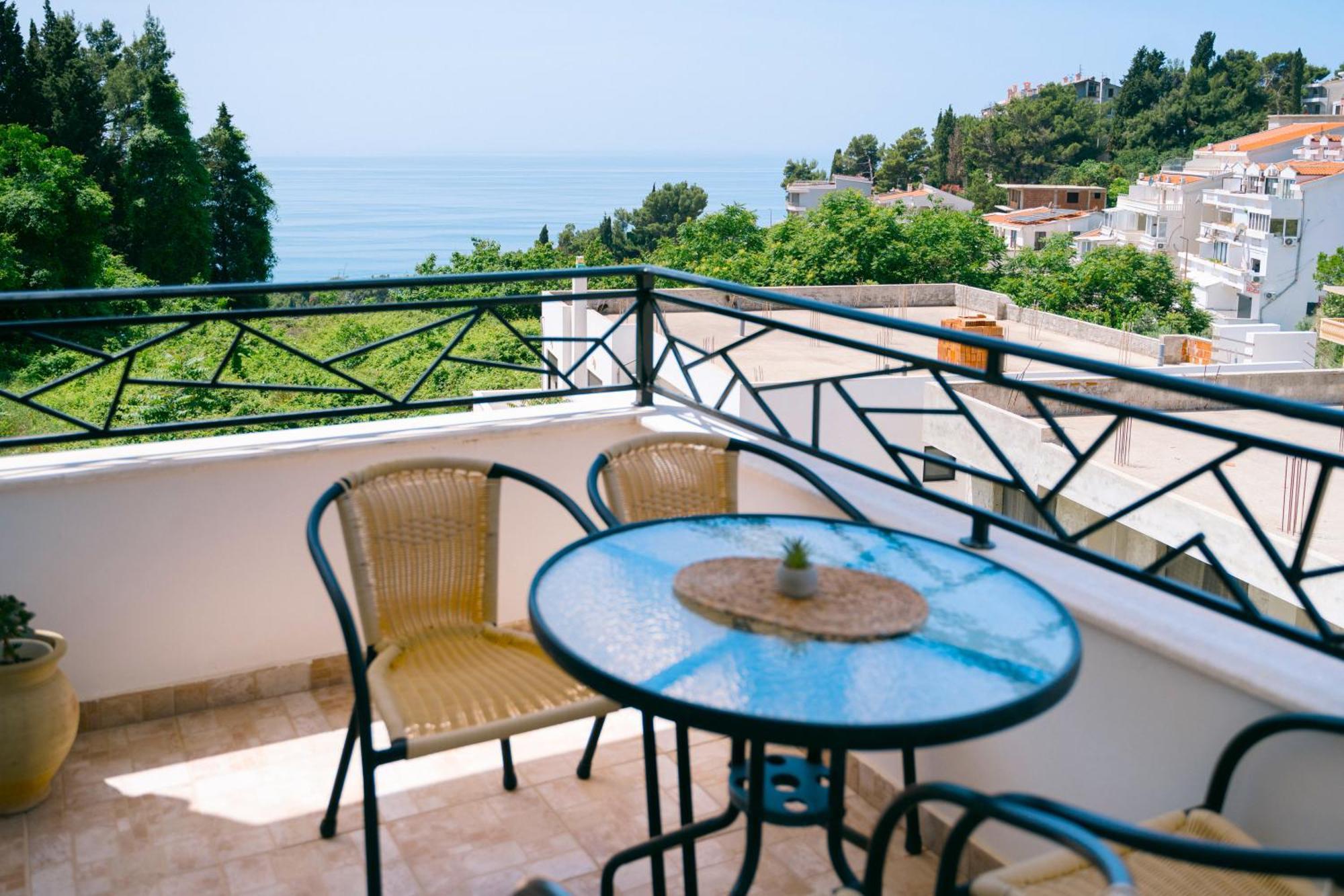 Apartments Lungo Mare Ulcinj Exterior photo