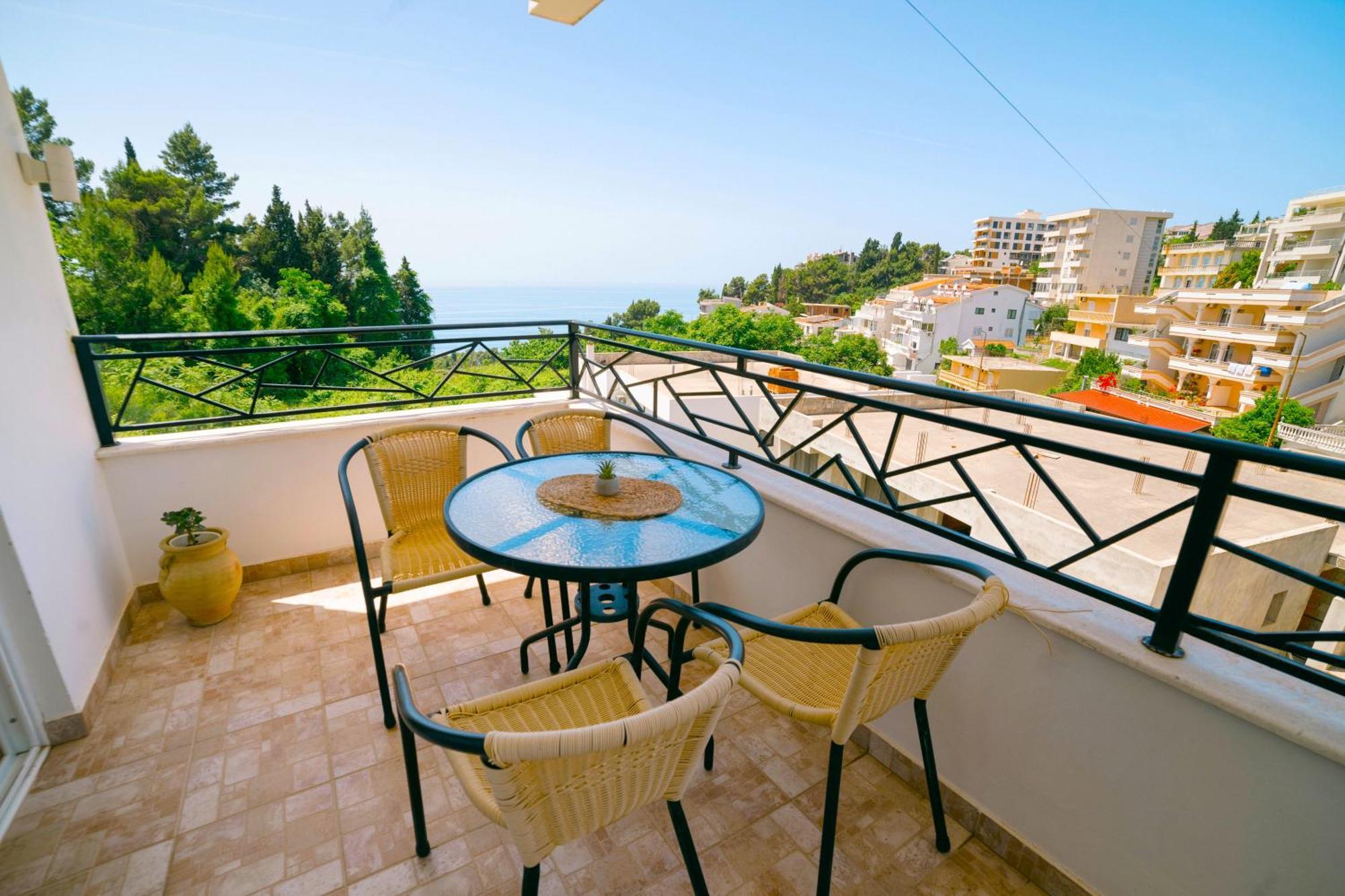 Apartments Lungo Mare Ulcinj Exterior photo